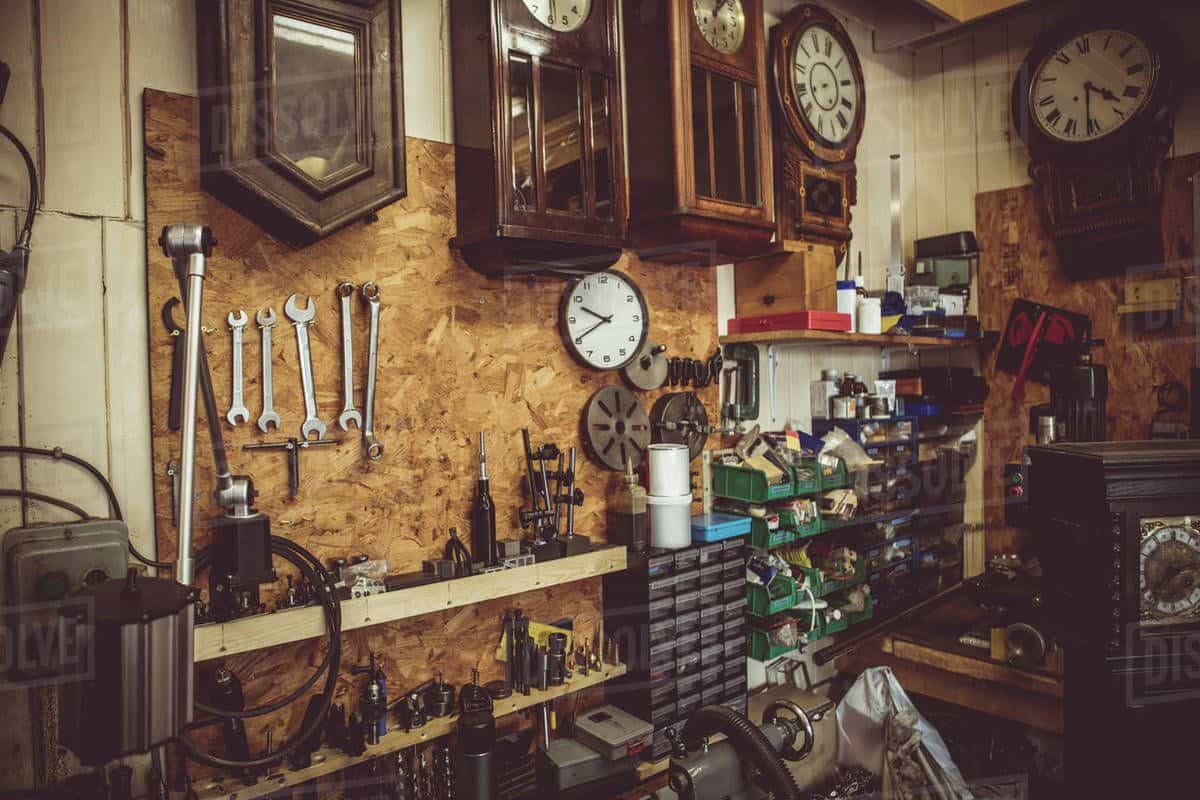 clock repair workshop